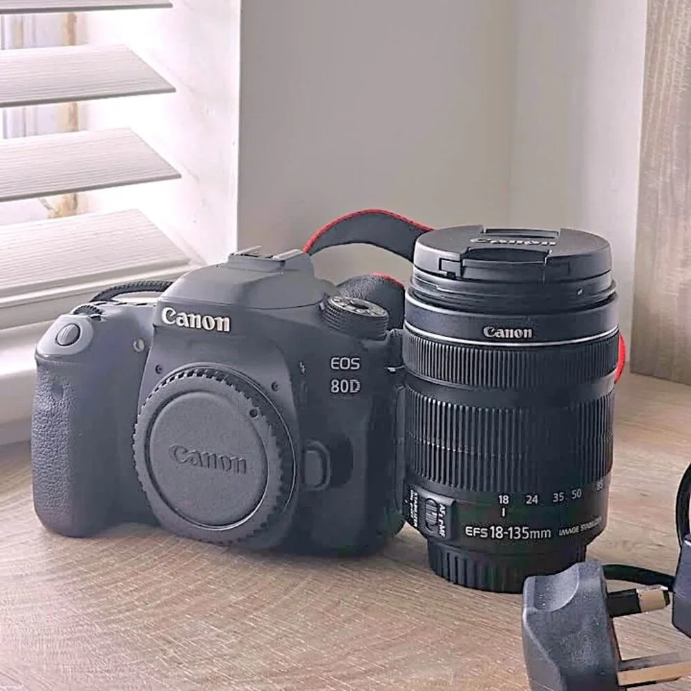 Canon EOS 80D DSLR Camera + 18-135mm IS STM Lens – Excellent Condition